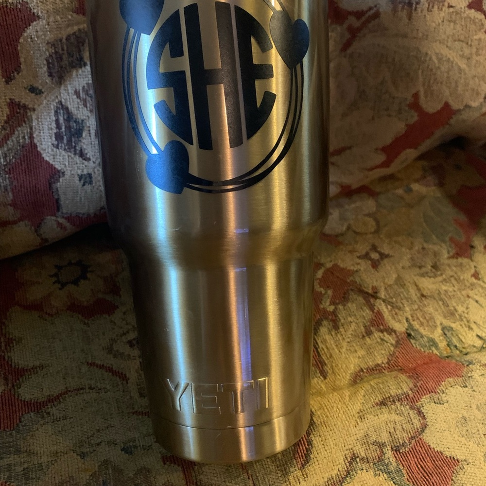 Brand New Gold YETI  ((s-H-e))